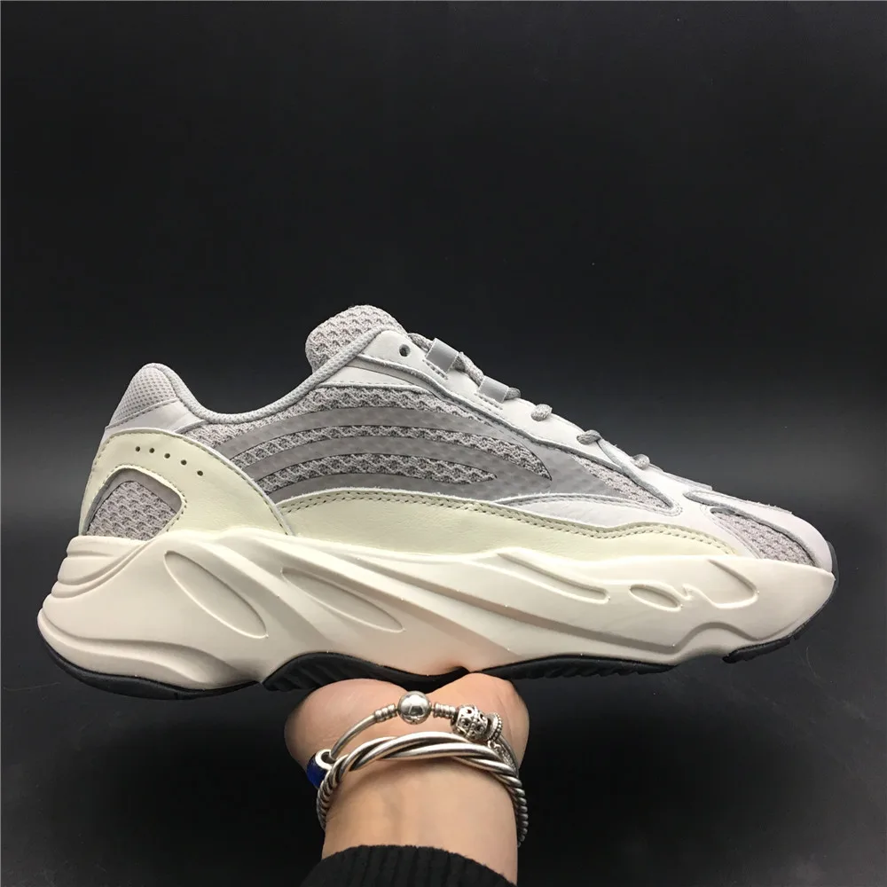 Adidas Yeezy 700 V2 Static Boost “Grey White” — photo 7 of 25