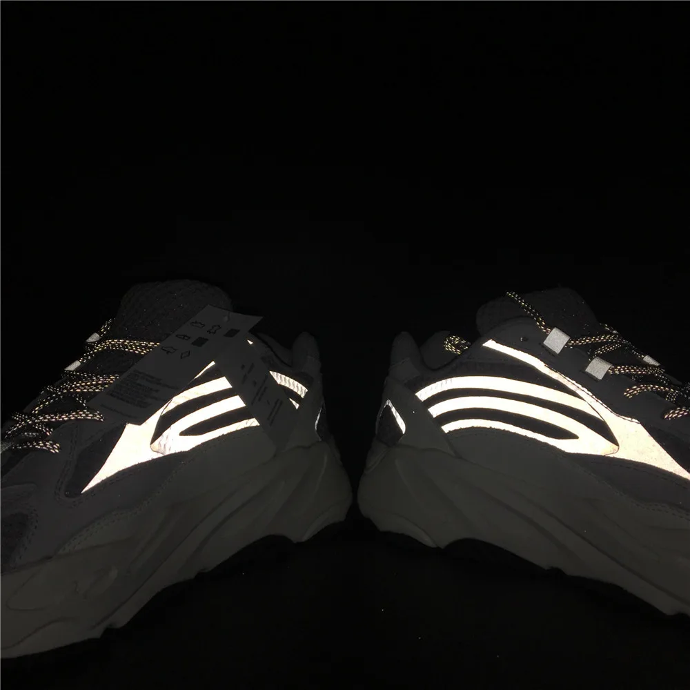 Adidas Yeezy 700 V2 Static Boost “Grey White” — photo 10 of 25