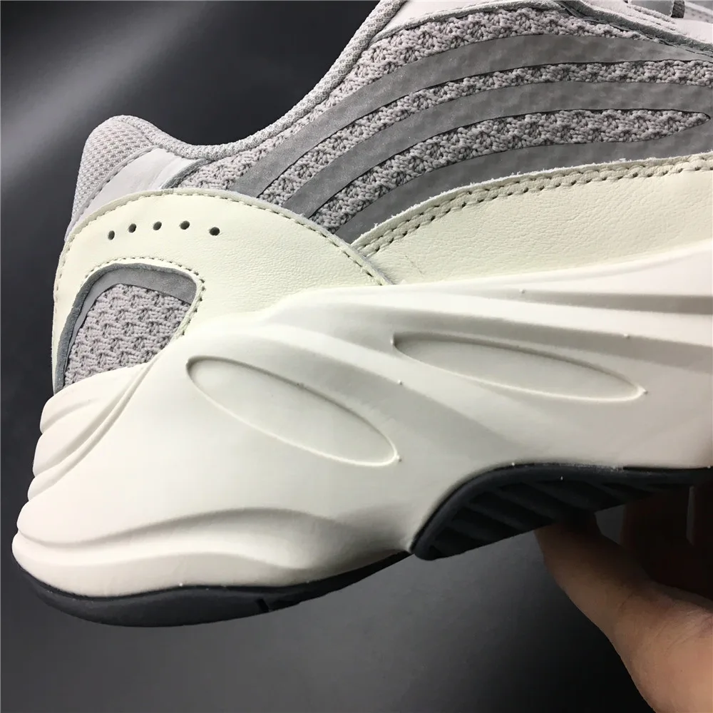 Adidas Yeezy 700 V2 Static Boost “Grey White” — photo 17 of 25