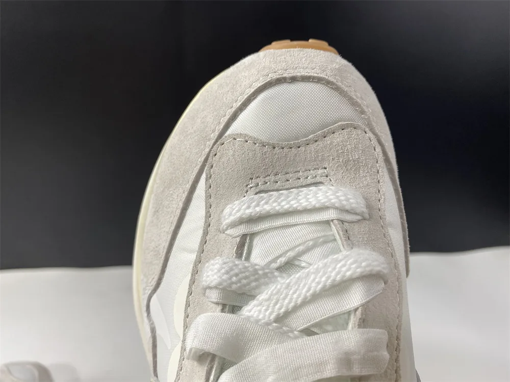 Nike Sacai x Vaporwaffle White “Full White” — photo 6 of 19