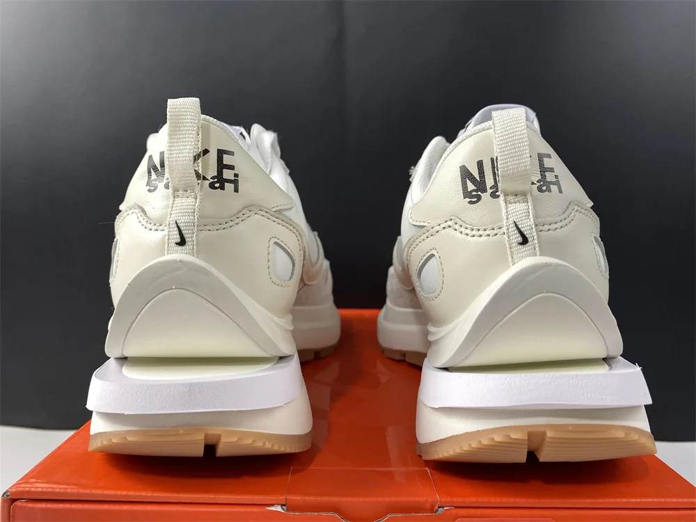 Nike Sacai x Vaporwaffle White “Full White” — photo 18 of 19