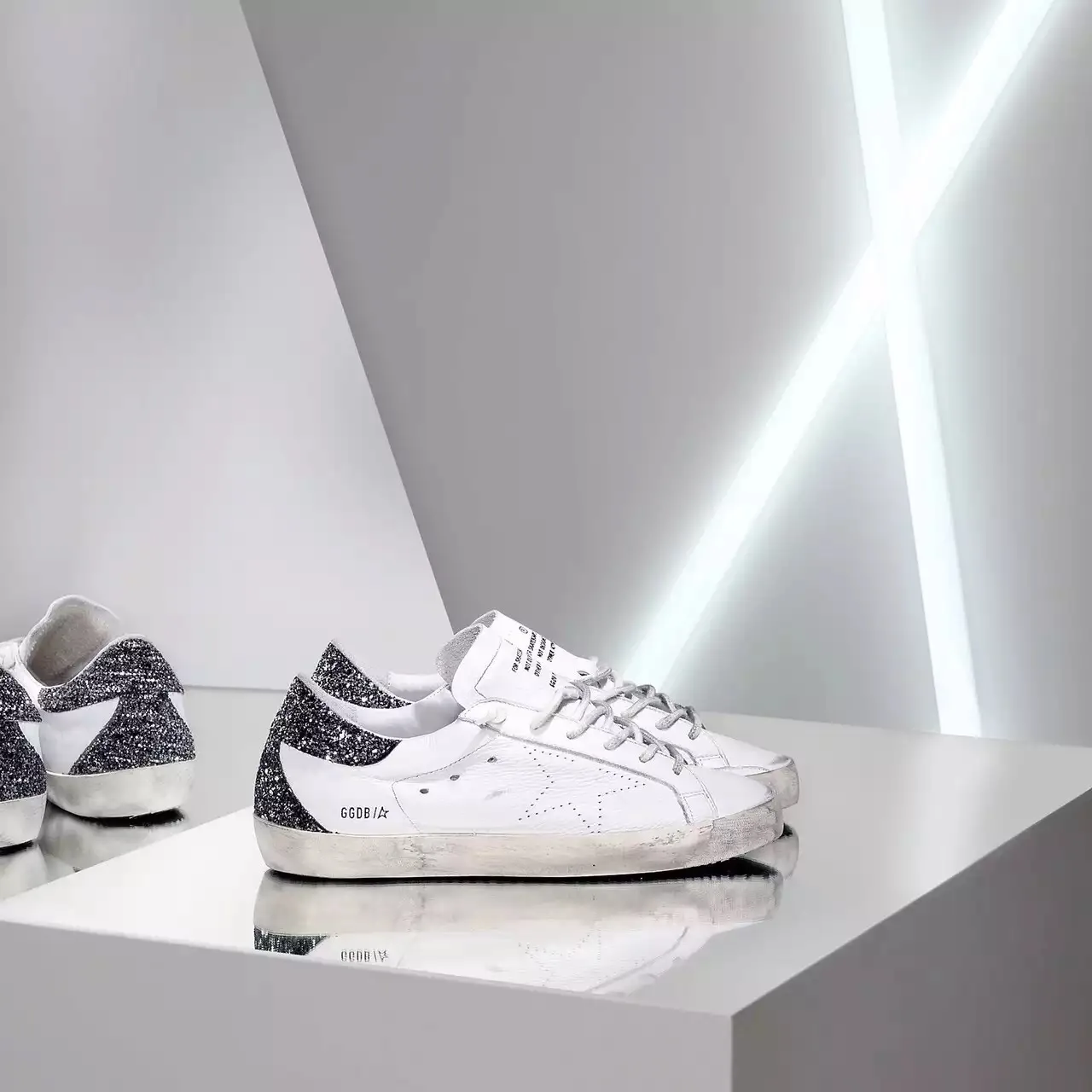 Golden Goose Ggdb亮片深蓝底 — photo 1 of 1