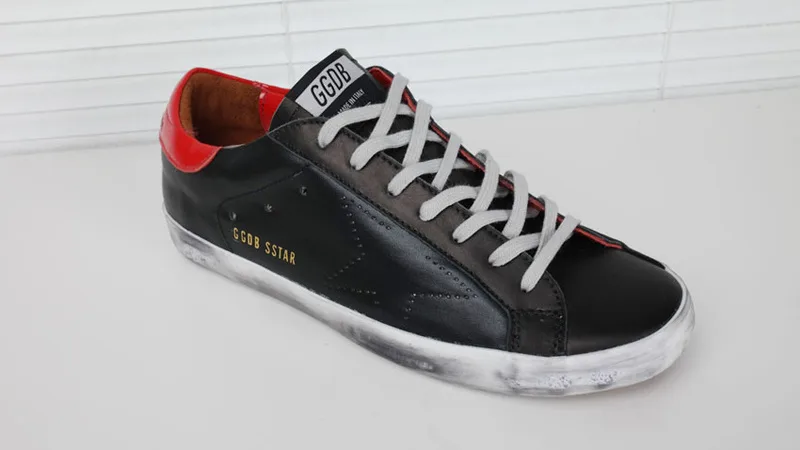 Golden Goose Golden Goose Super Star Black Red 韩国热卖爆款 明星最爱穿 纯 “Black Gold” — photo 2 of 7