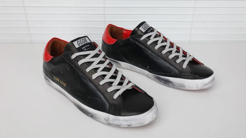 Golden Goose Golden Goose Super Star Black Red 韩国热卖爆款 明星最爱穿 纯 “Black Gold” — photo 3 of 7