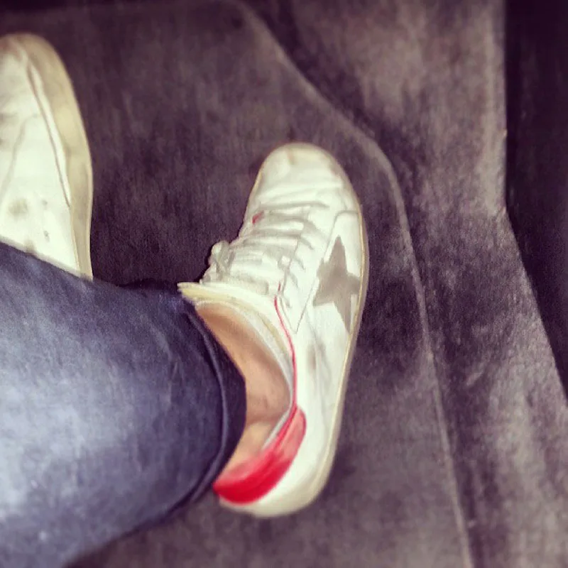 Golden Goose Golden Goose White Red 韩国热卖爆款 明星最爱穿 纯手工 高级定制 情侣款 “White Gold” — photo 1 of 12