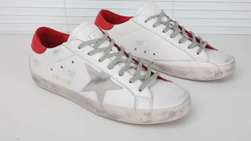 Golden Goose Golden Goose White Red 韩国热卖爆款 明星最爱穿 纯手工 高级定制 情侣款 “White Gold” — photo 5 of 12