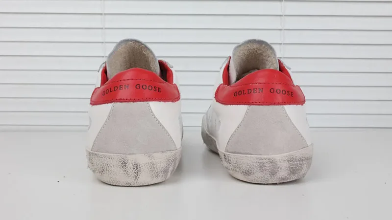 Golden Goose Golden Goose White Red 韩国热卖爆款 明星最爱穿 纯手工 高级定制 情侣款 “White Gold” — photo 7 of 12
