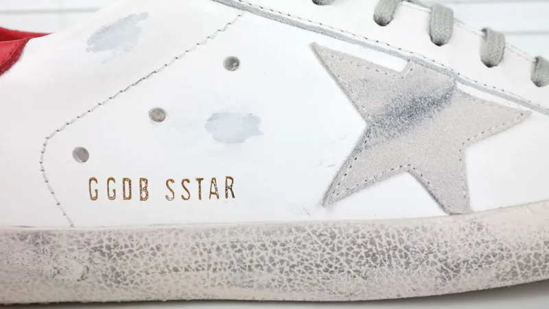 Golden Goose Golden Goose White Red 韩国热卖爆款 明星最爱穿 纯手工 高级定制 情侣款 “White Gold” — photo 11 of 12