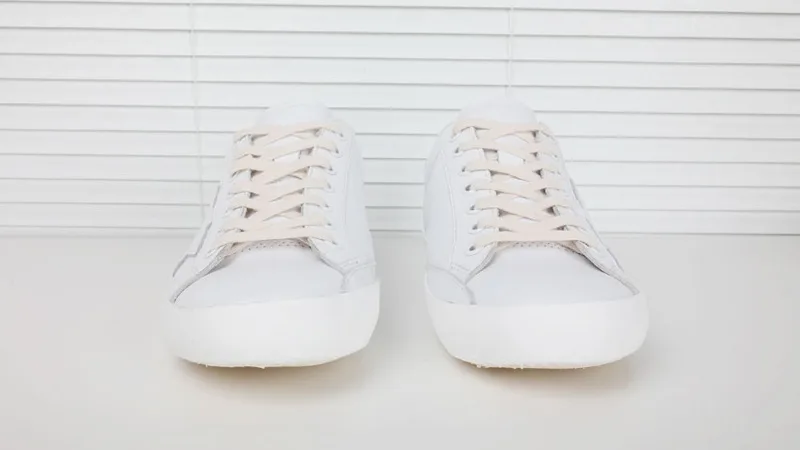 Golden Goose Golden Goose New All White 韩国热卖爆款 明星最爱穿 纯手工 高级定制 “White Gold” — photo 6 of 7