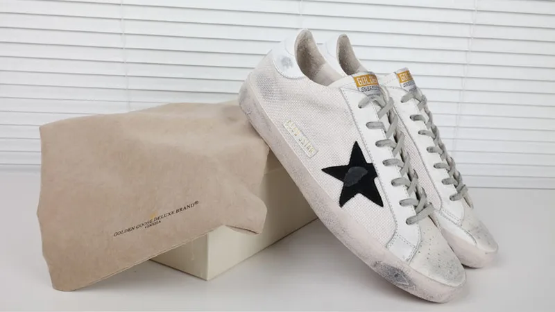 Golden Goose Golden Goose Grey Cord 韩国热卖爆款 明星最爱穿 纯手工 高级定制 情侣款 “Grey Gold” — photo 10 of 10