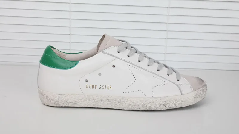 Golden Goose Golden Goose White Green 韩国热卖爆款 明星最爱穿 纯手工 高级定制 情 “White Gold” — photo 2 of 8