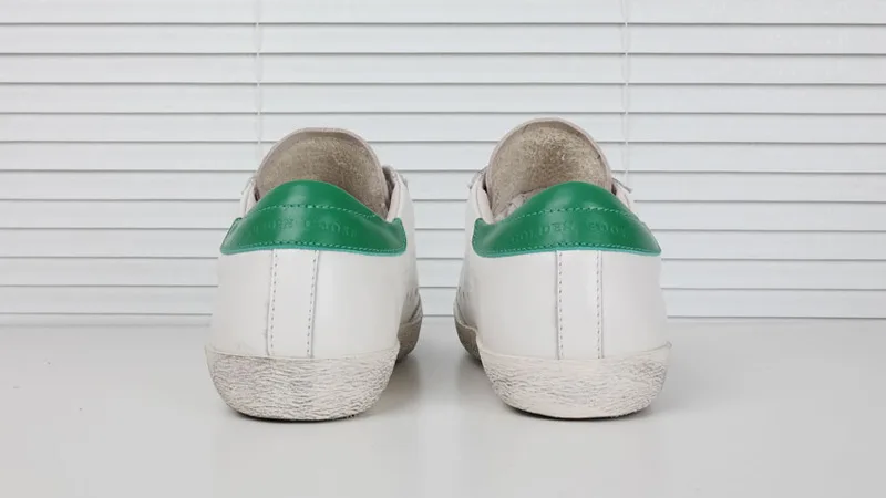 Golden Goose Golden Goose White Green 韩国热卖爆款 明星最爱穿 纯手工 高级定制 情 “White Gold” — photo 5 of 8