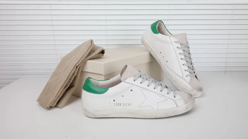 Golden Goose Golden Goose White Green 韩国热卖爆款 明星最爱穿 纯手工 高级定制 情 “White Gold” — photo 7 of 8