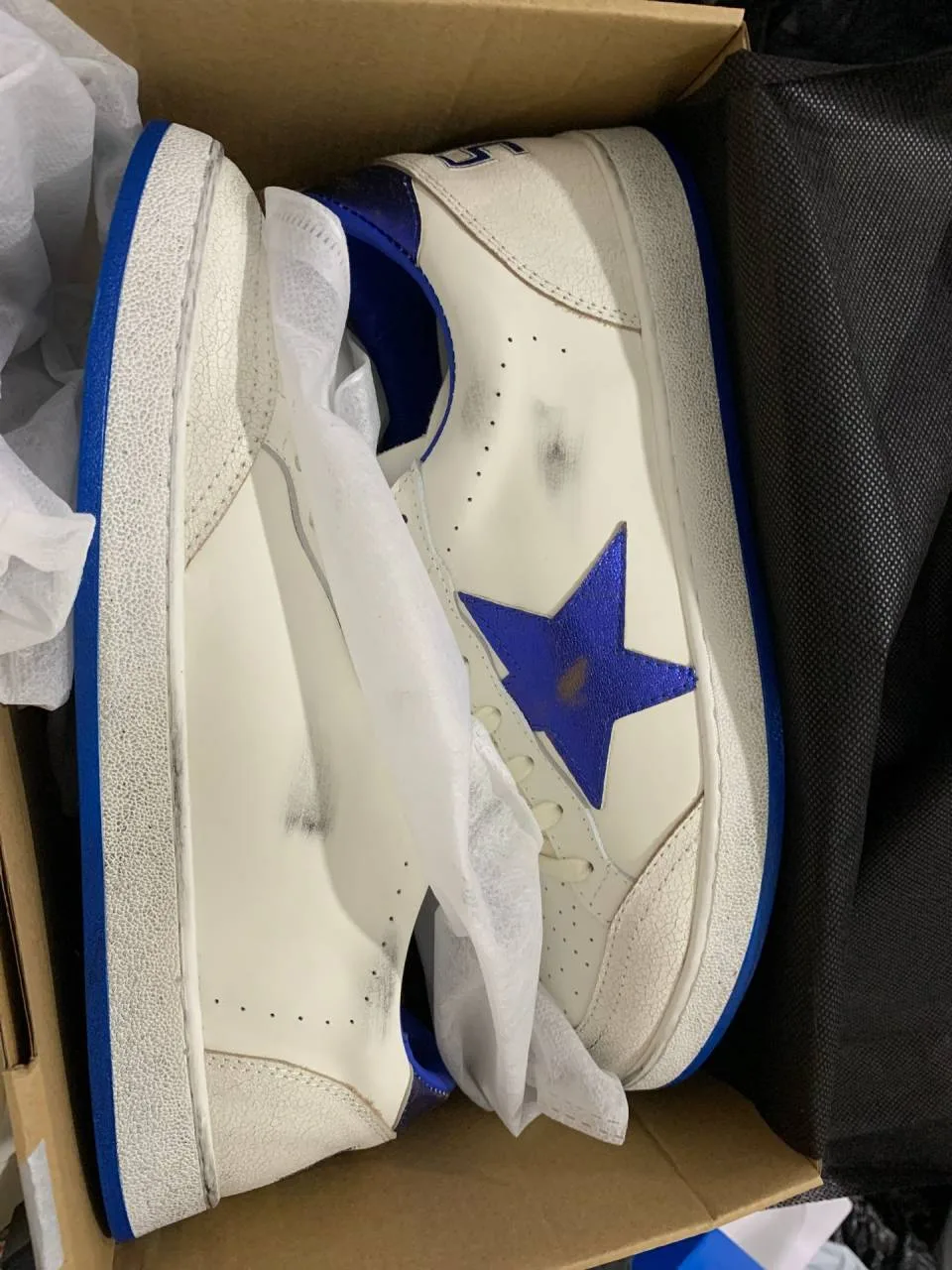 Golden Goose A3 — photo 1 of 9