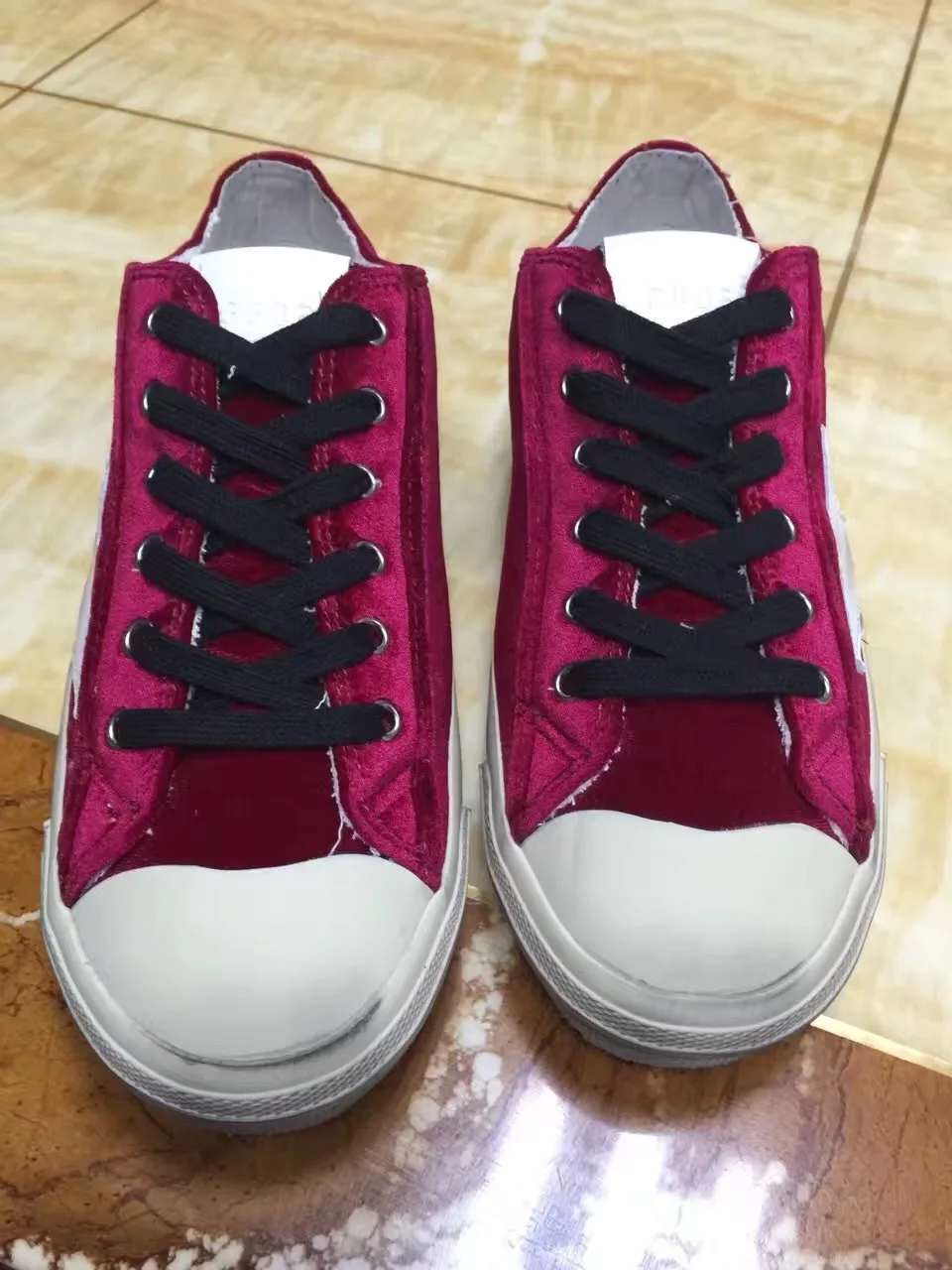 Golden Goose Sneakers V-star 2 — photo 3 of 10