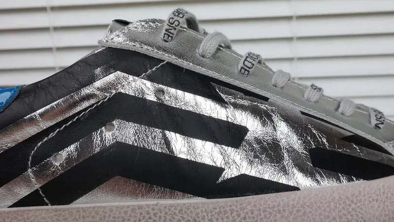 Golden Goose Golden Goose Silver Flag 韩国热卖 纯手工高级定制 情侣款休闲鞋 34- “Silver Gold” — photo 6 of 11