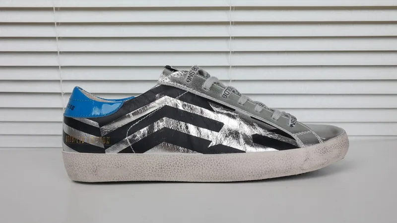 Golden Goose Golden Goose Silver Flag 韩国热卖 纯手工高级定制 情侣款休闲鞋 34- “Silver Gold” — photo 10 of 11