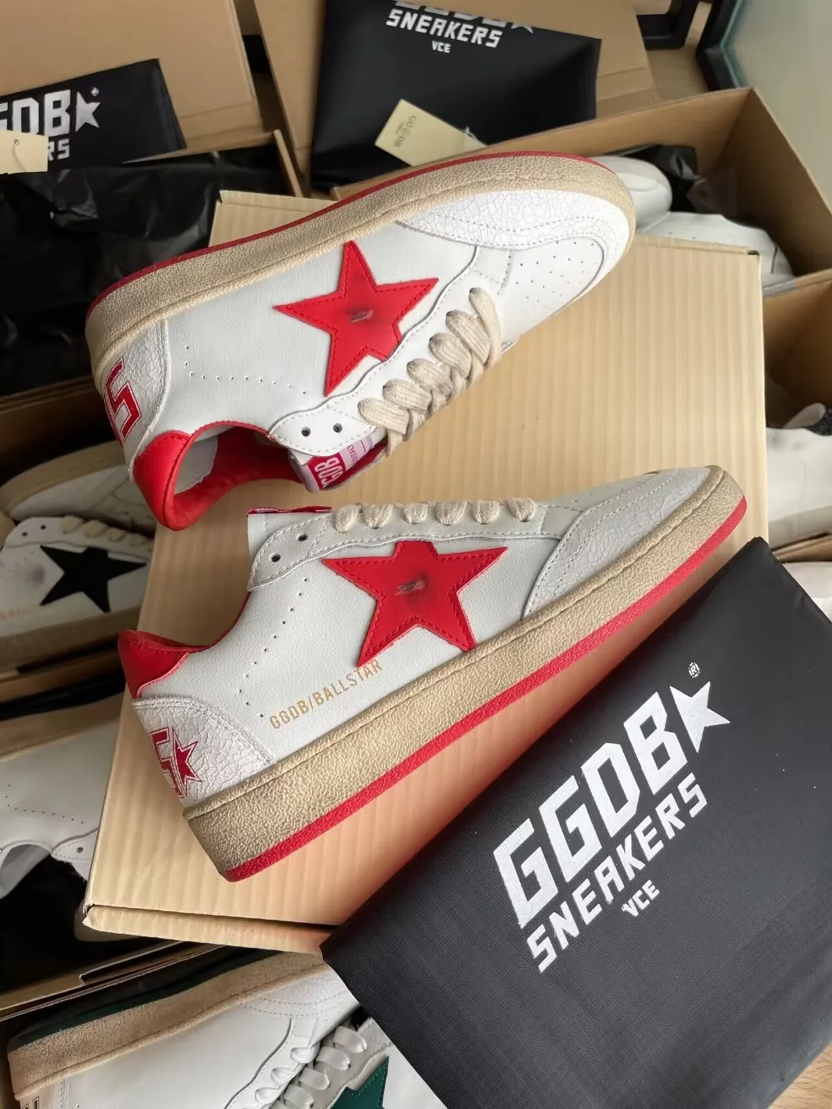 Golden Goose 新款双色底官网原版复制a5 — photo 1 of 16