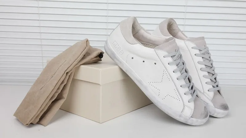 Golden Goose Golden Goose All White Cream 韩国热卖 纯手工高级定制 情侣款休闲鞋 “White Gold” — photo 9 of 16