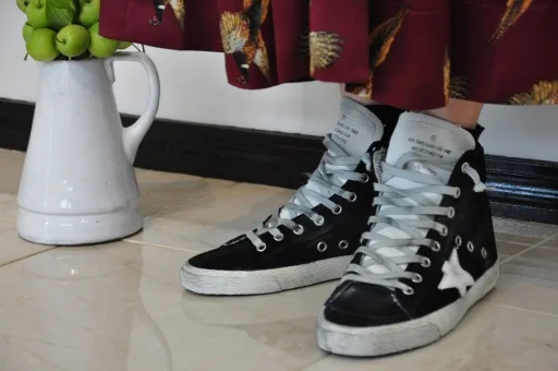 Golden Goose Golden Goose Francy -black 韩国热卖 纯手工高级定制 情侣款休闲鞋 3 “Black Gold” — photo 2 of 11