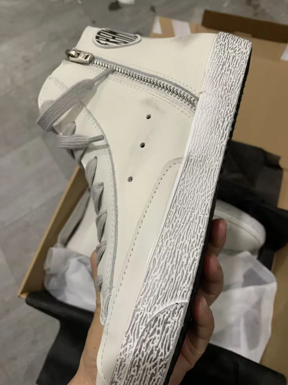 Golden Goose Golden Goose Francy - White Silver 韩国热卖 纯手工高级定制 “White Silver” — photo 5 of 23