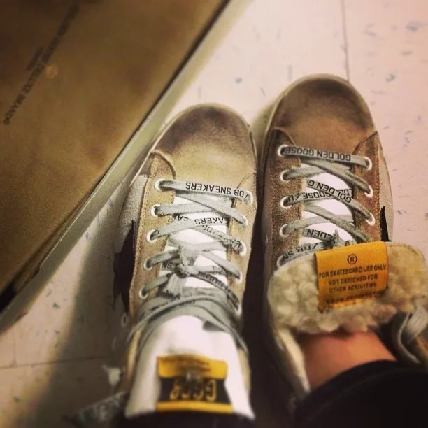 Golden Goose Golden Goose Francy Wool-beige 韩国热卖 纯手工高级定制 情侣款休 “Gold Beige” — photo 3 of 18