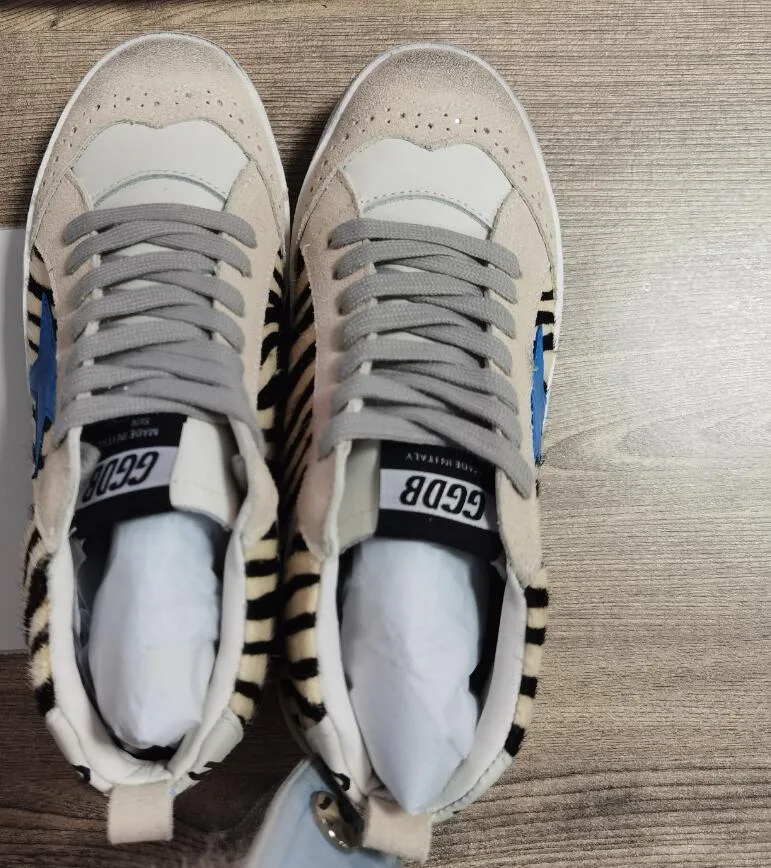 Golden Goose MID Star Sneakers Printed Fabric Pony Effect Ski — photo 3 of 7