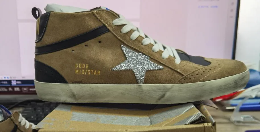 Golden Goose Sneakers MID Star — photo 1 of 8