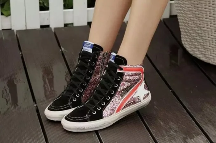 Golden Goose Golden Goose Slide -bling Red 手工鞋 高级定制 情侣款 34-46 “Gold Red” — photo 1 of 8