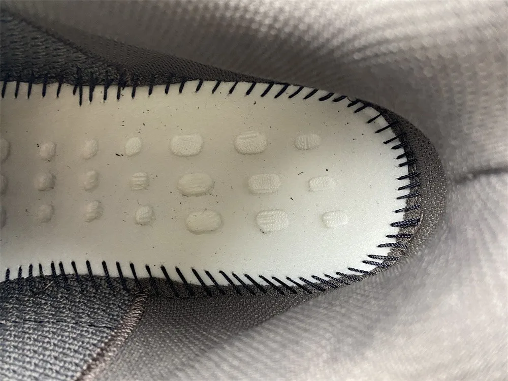 Adidas Yeezy Boost 700v2 “Brown” — photo 13 of 20