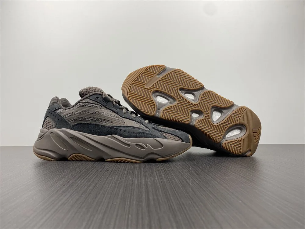 Adidas Yeezy Boost 700v2 “Brown” — photo 16 of 20