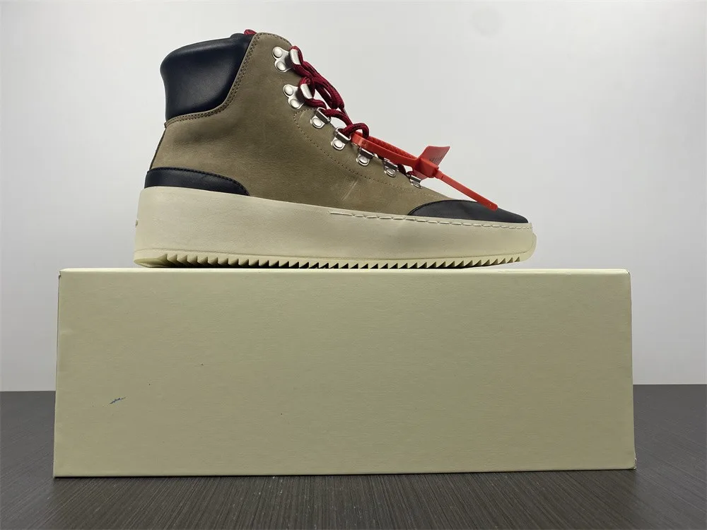 GOAT Hiking Sneaker “Tan Black” — photo 3 of 17