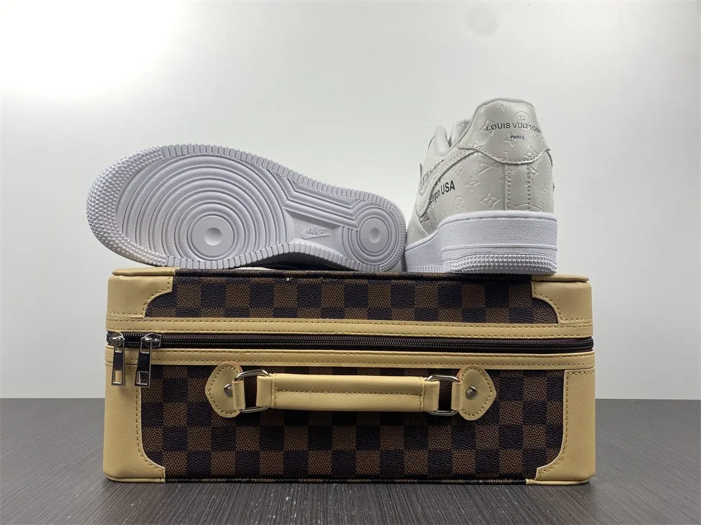 Louis Vuitton x Nike Air Force 1 Low “Cream White Black” — photo 3 of 18