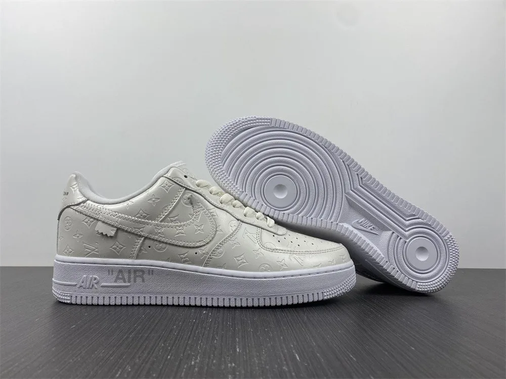 Louis Vuitton x Nike Air Force 1 Low “Cream White Black” — photo 8 of 18