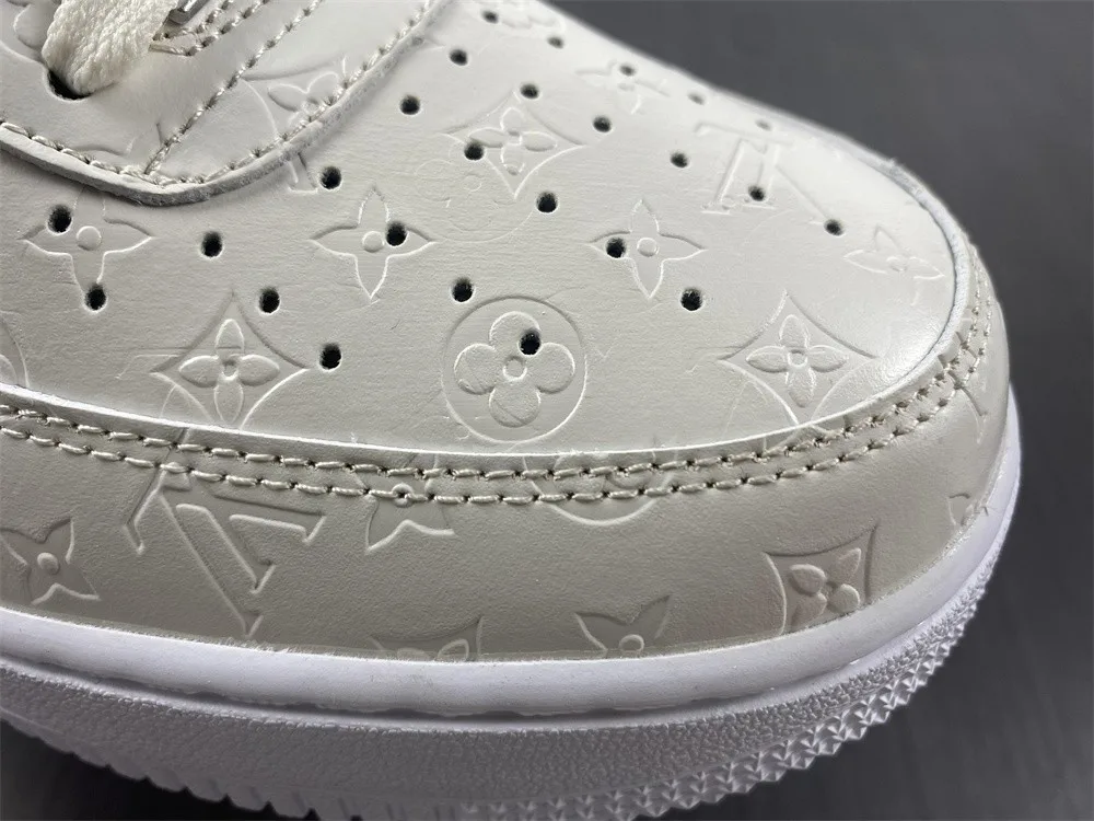 Louis Vuitton x Nike Air Force 1 Low “Cream White Black” — photo 9 of 18