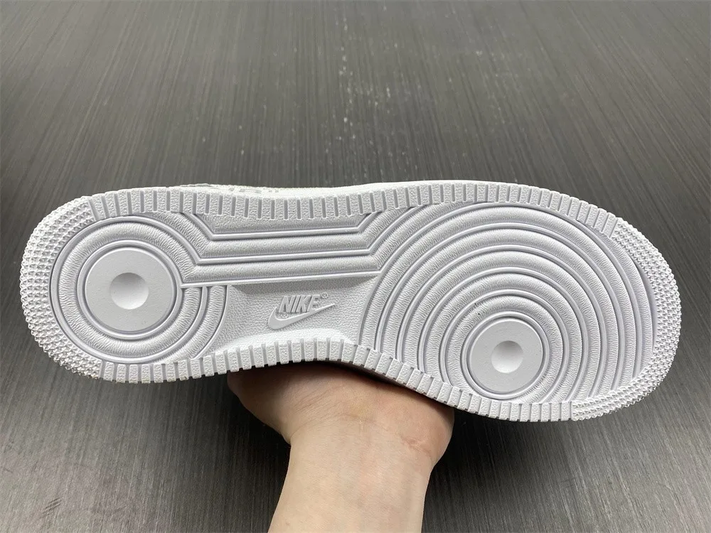 Louis Vuitton x Nike Air Force 1 Low “Cream White Black” — photo 17 of 18