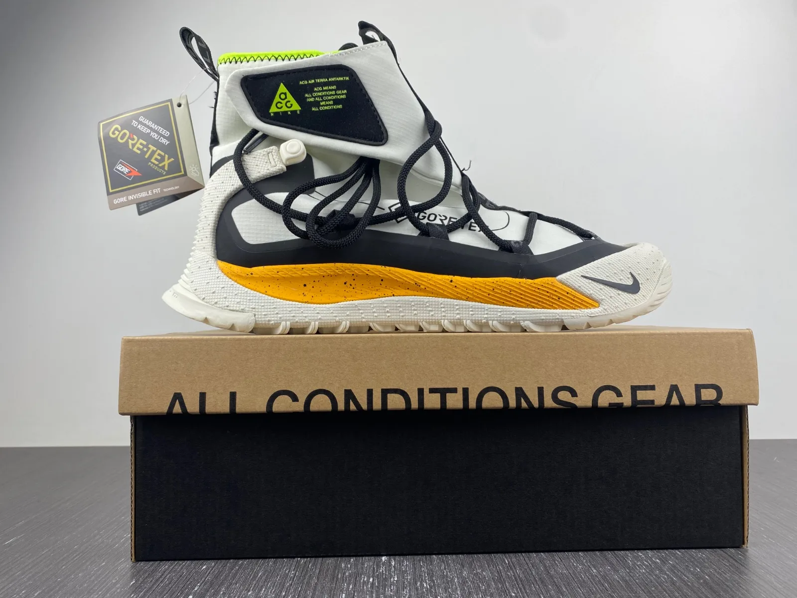 Nike ACG Air Terra Antarktik “White Black Yellow” — photo 11 of 13