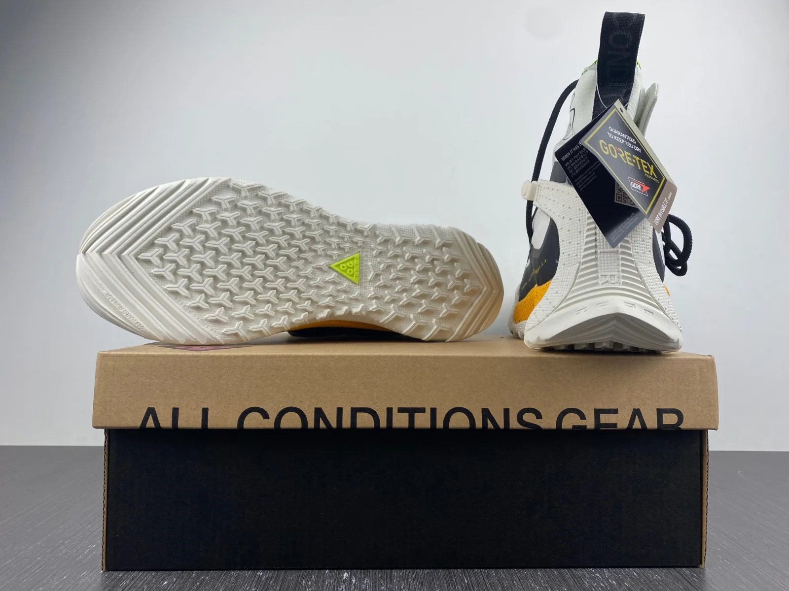 Nike ACG Air Terra Antarktik “White Black Yellow” — photo 13 of 13