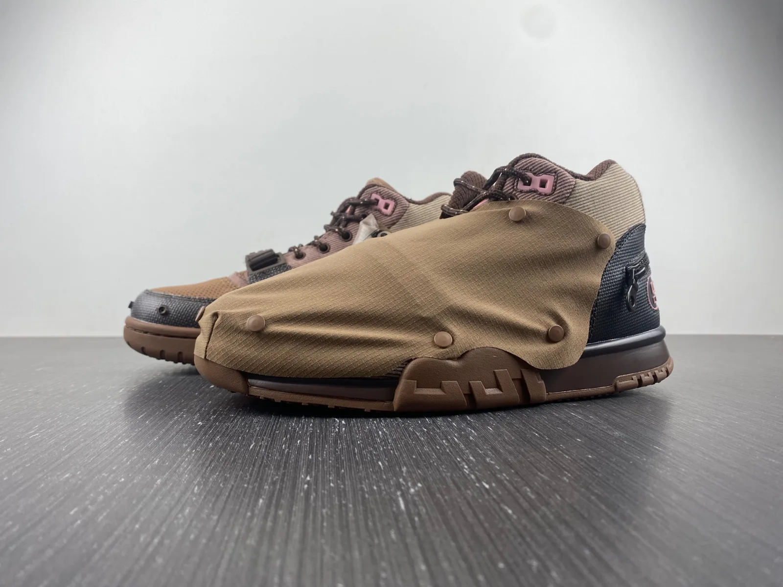 Nike Travis Scott x Air Trainer 1 “Brown” — photo 1 of 18
