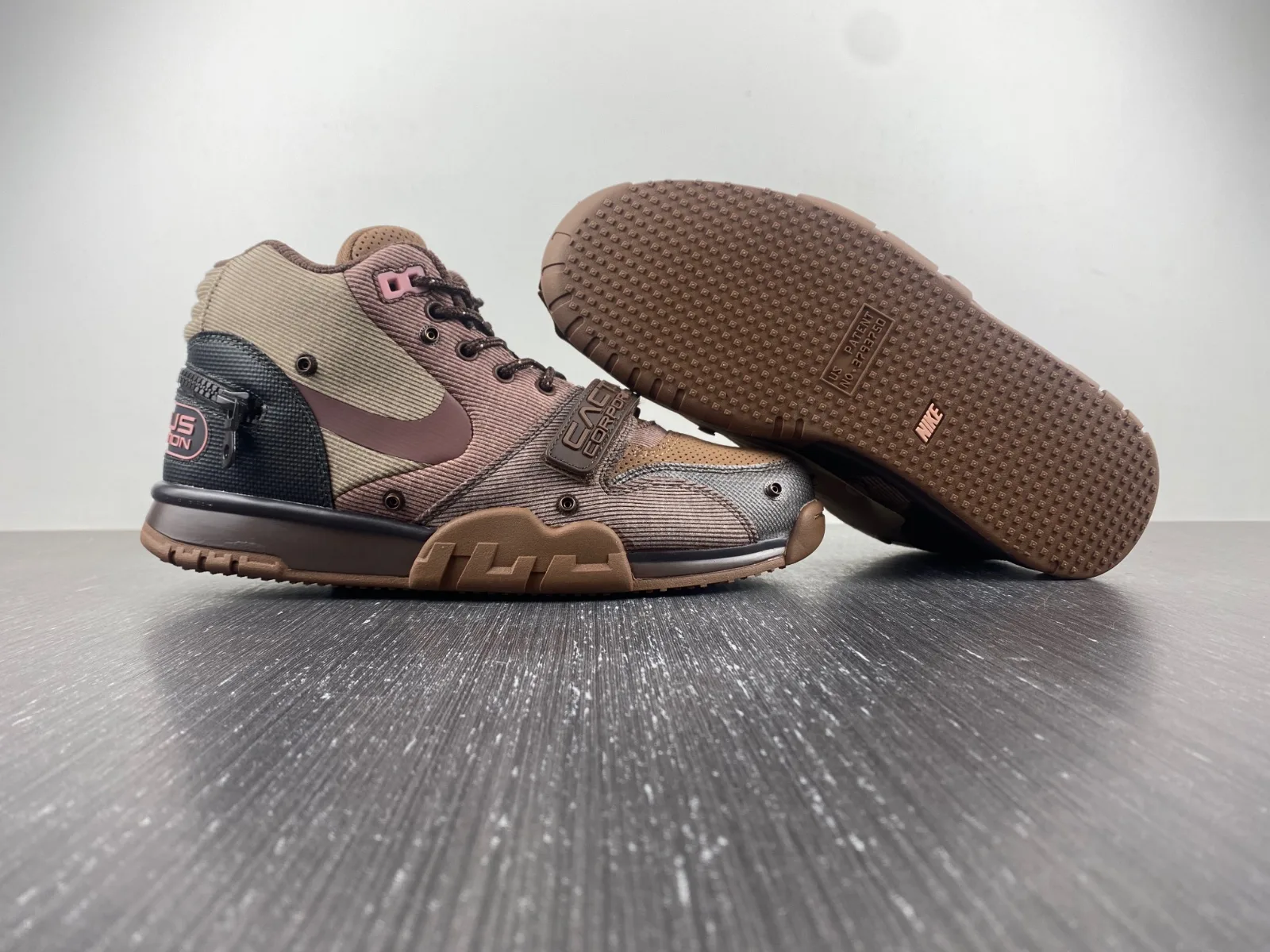 Nike Travis Scott x Air Trainer 1 “Brown” — photo 3 of 18