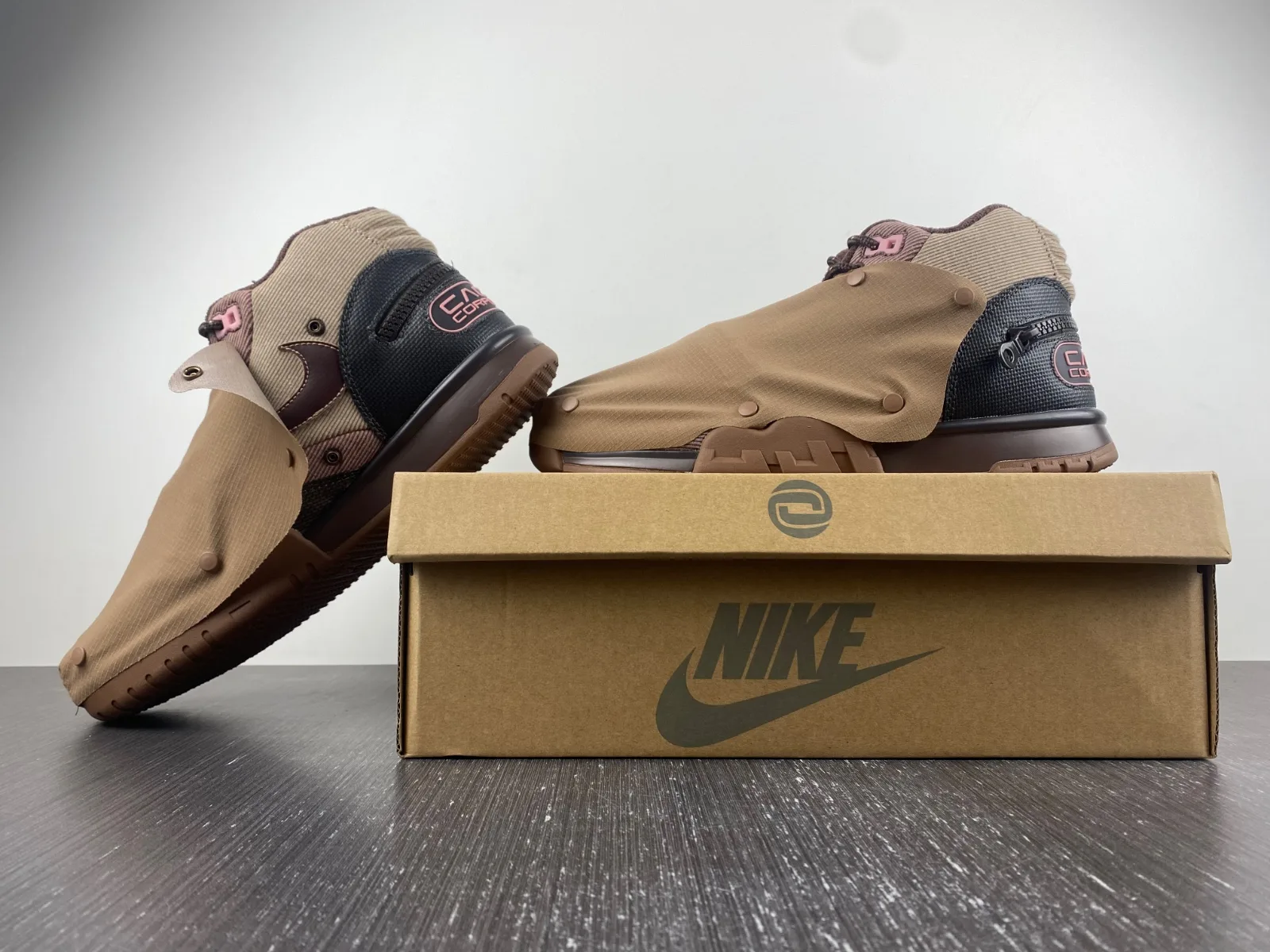 Nike Travis Scott x Air Trainer 1 “Brown” — photo 14 of 18
