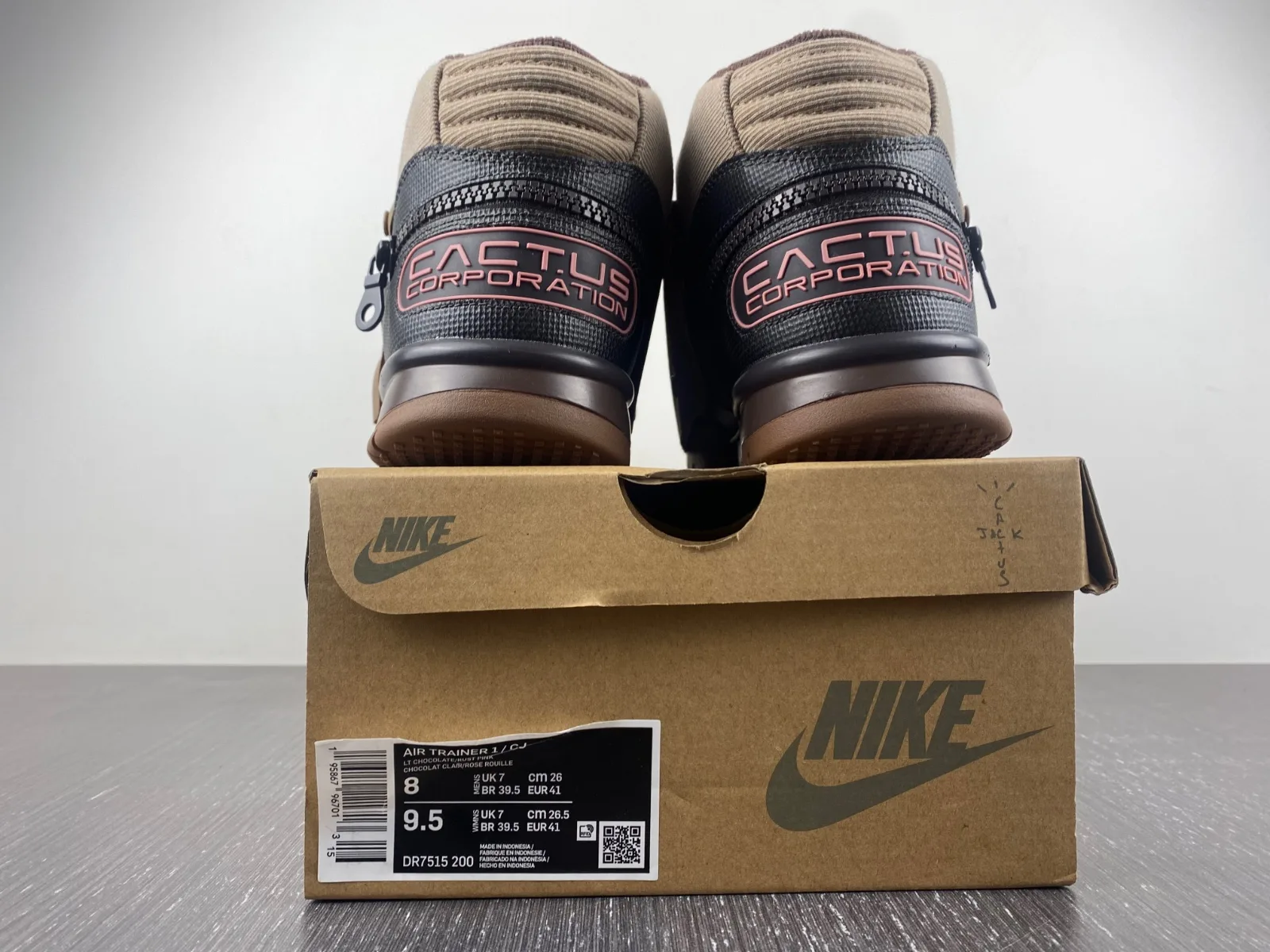 Nike Travis Scott x Air Trainer 1 “Brown” — photo 17 of 18
