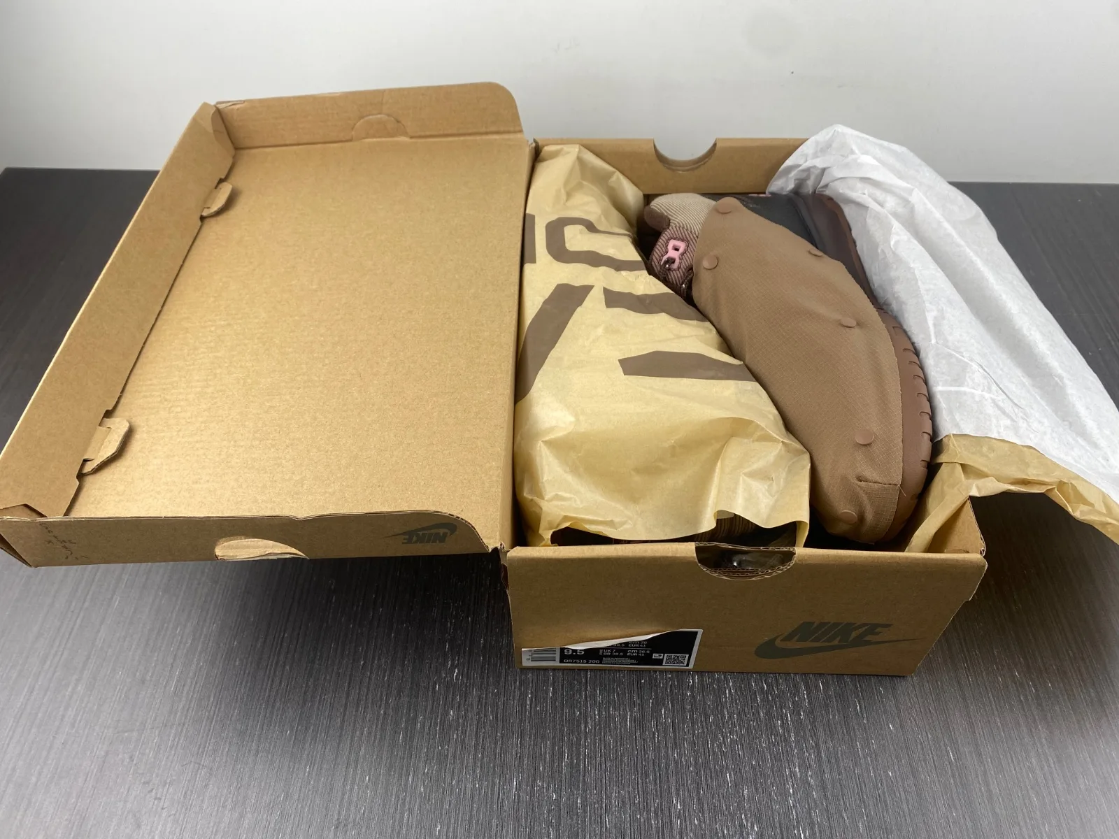 Nike Travis Scott x Air Trainer 1 “Brown” — photo 18 of 18