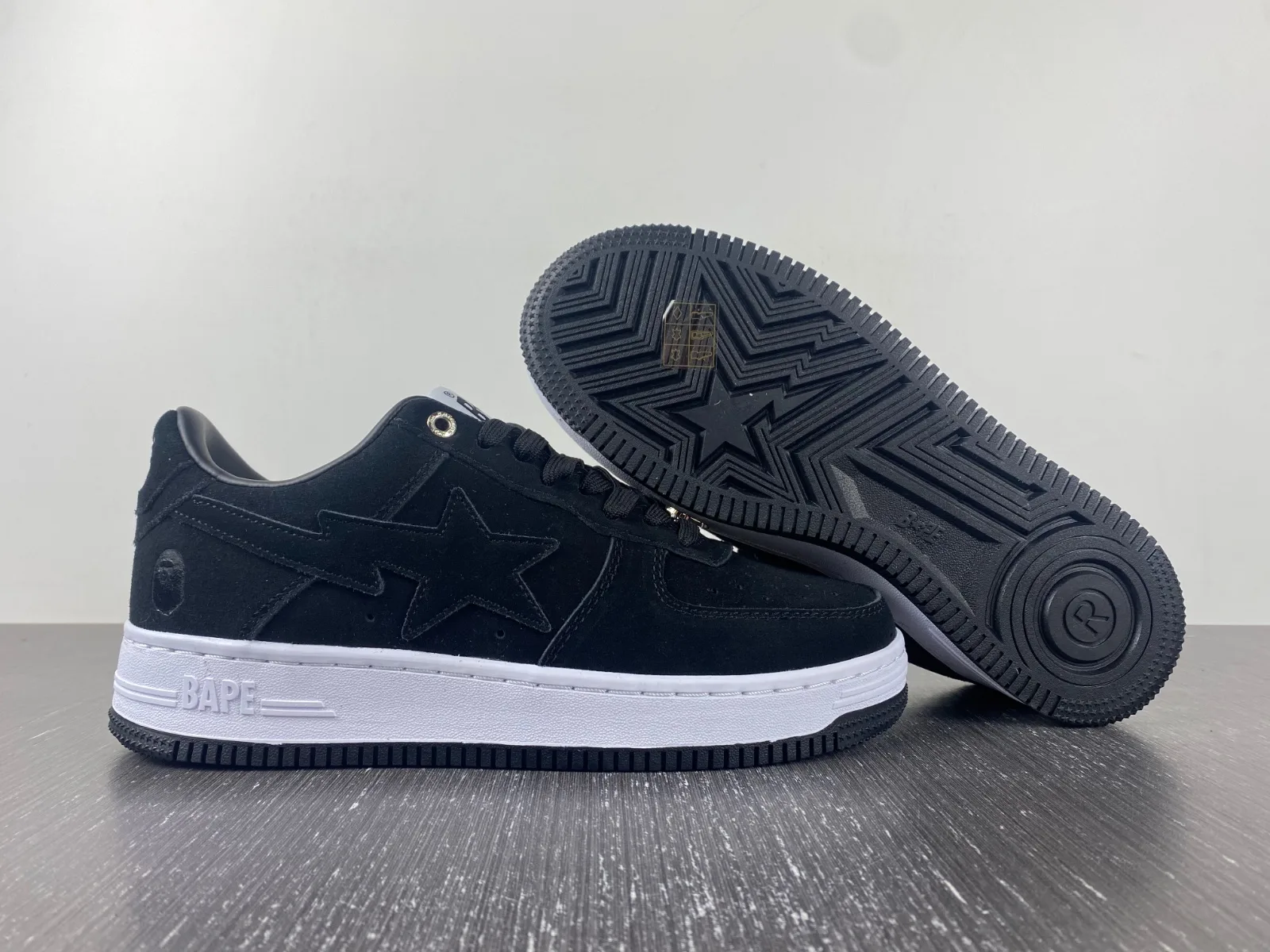 BAPE STA “Black White” — photo 3 of 19