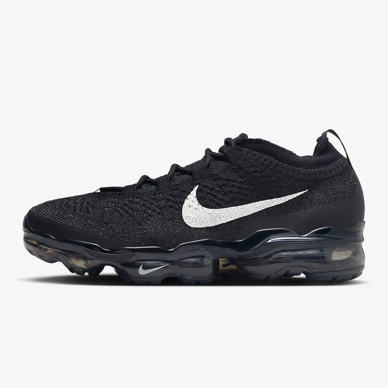 Nike “Black” — photo 1 of 1