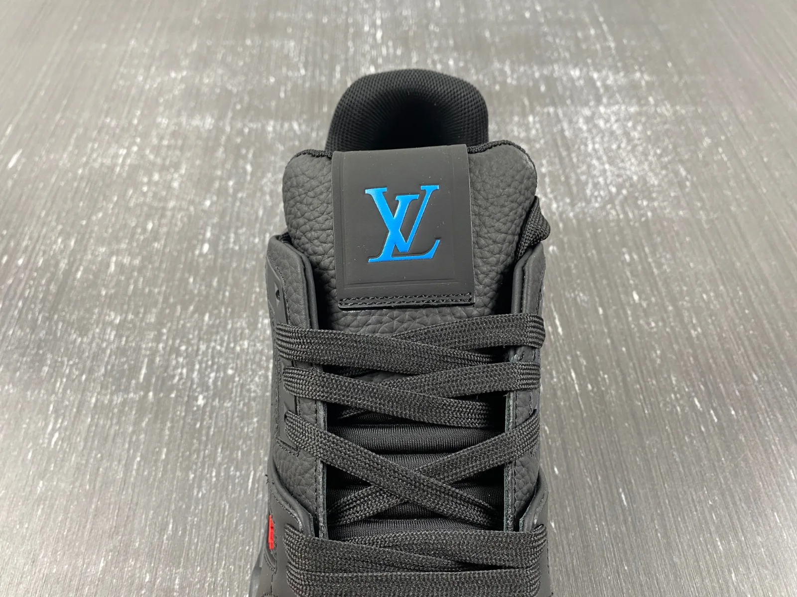 Louis Vuitton Trainer “Black” — photo 1 of 17