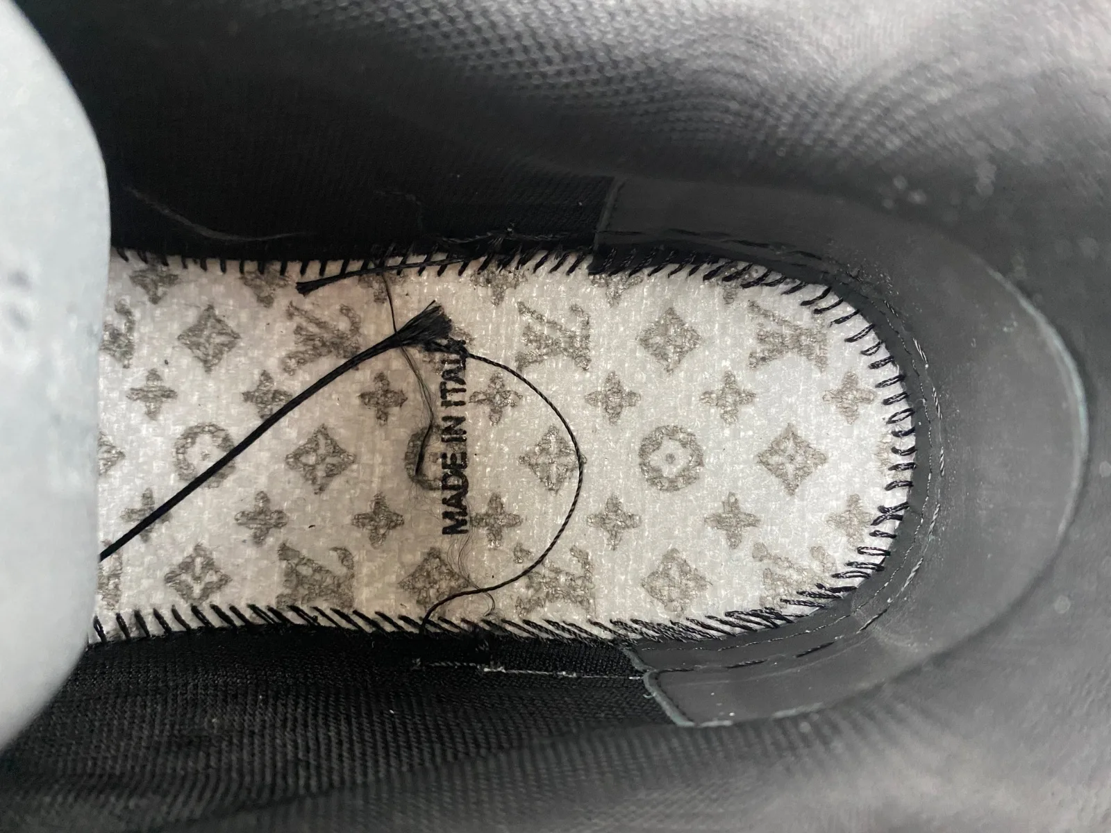 Louis Vuitton Trainer “Black” — photo 3 of 17