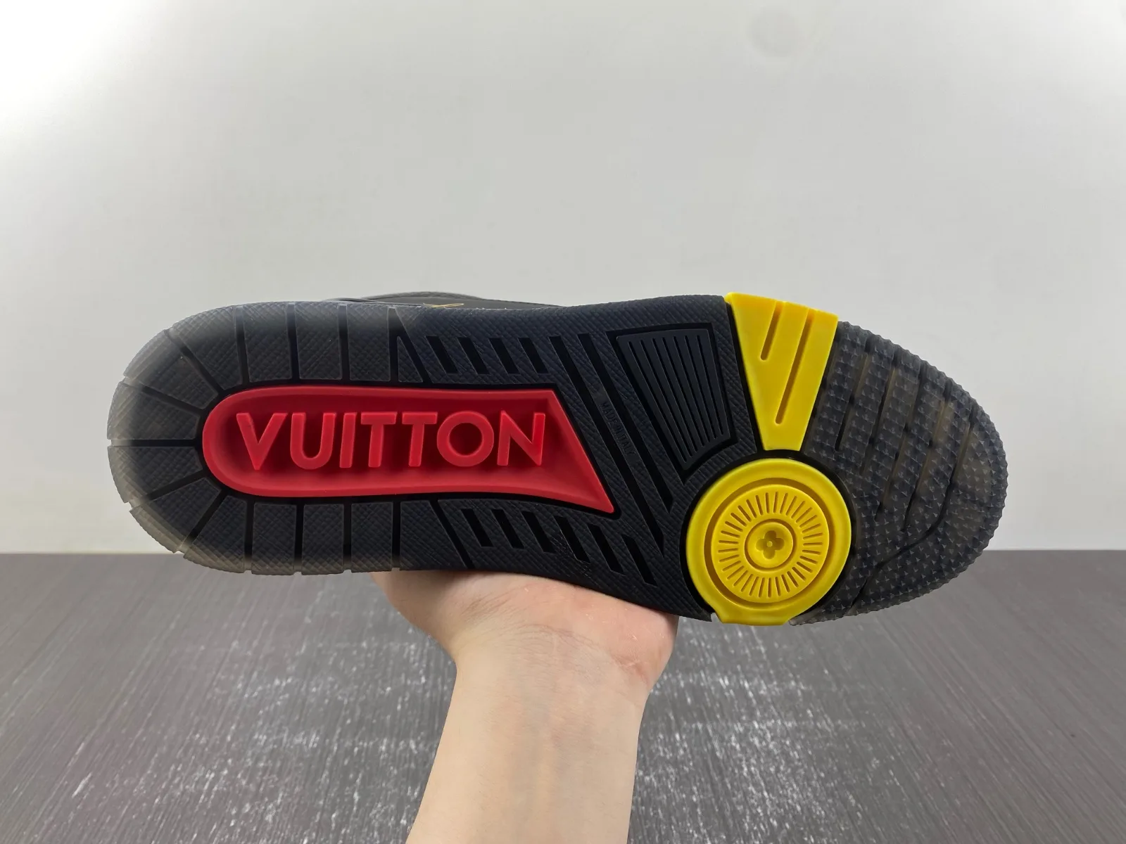 Louis Vuitton Trainer “Black” — photo 11 of 17