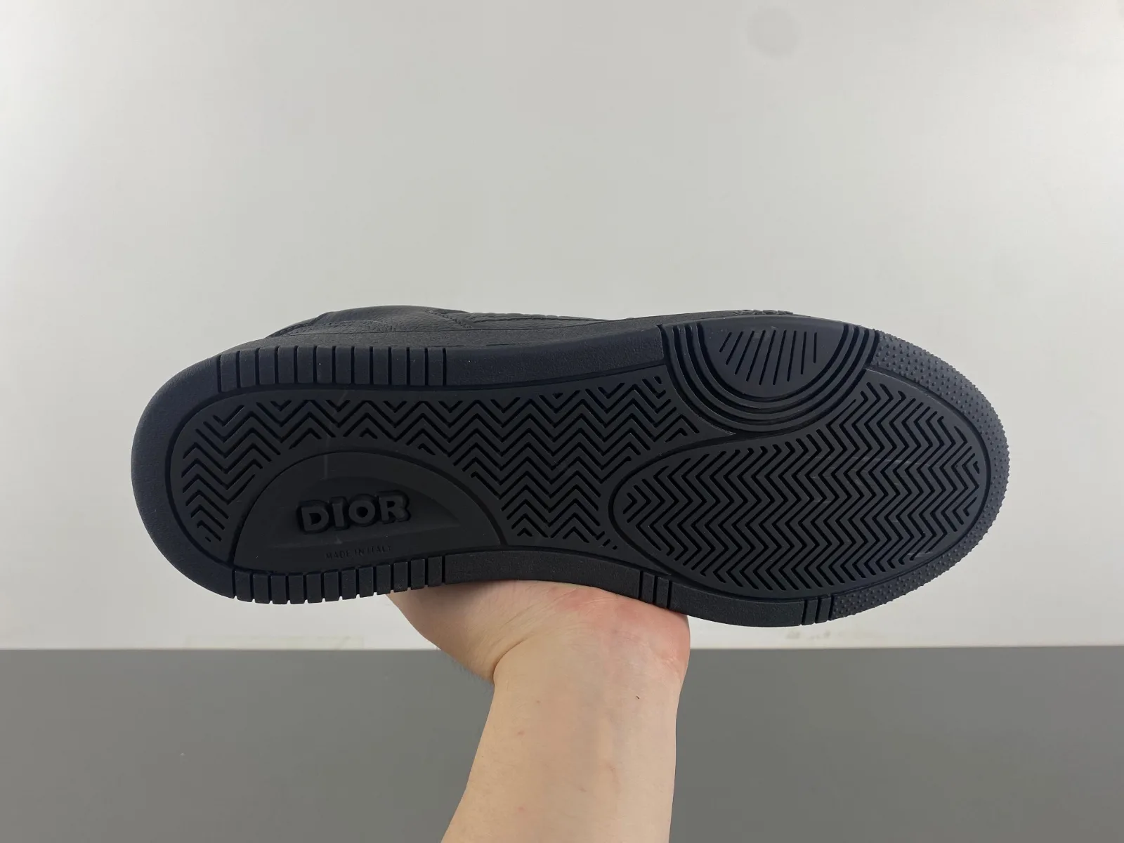 Dior “Full Black” — photo 11 of 17