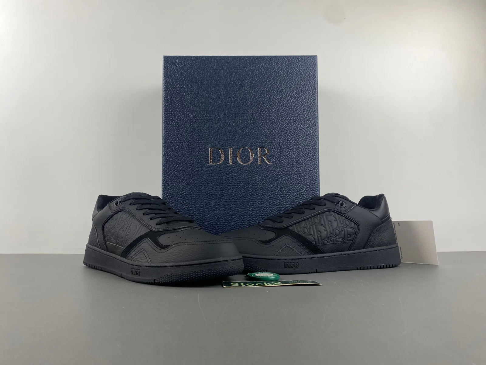 Dior “Full Black” — photo 13 of 17